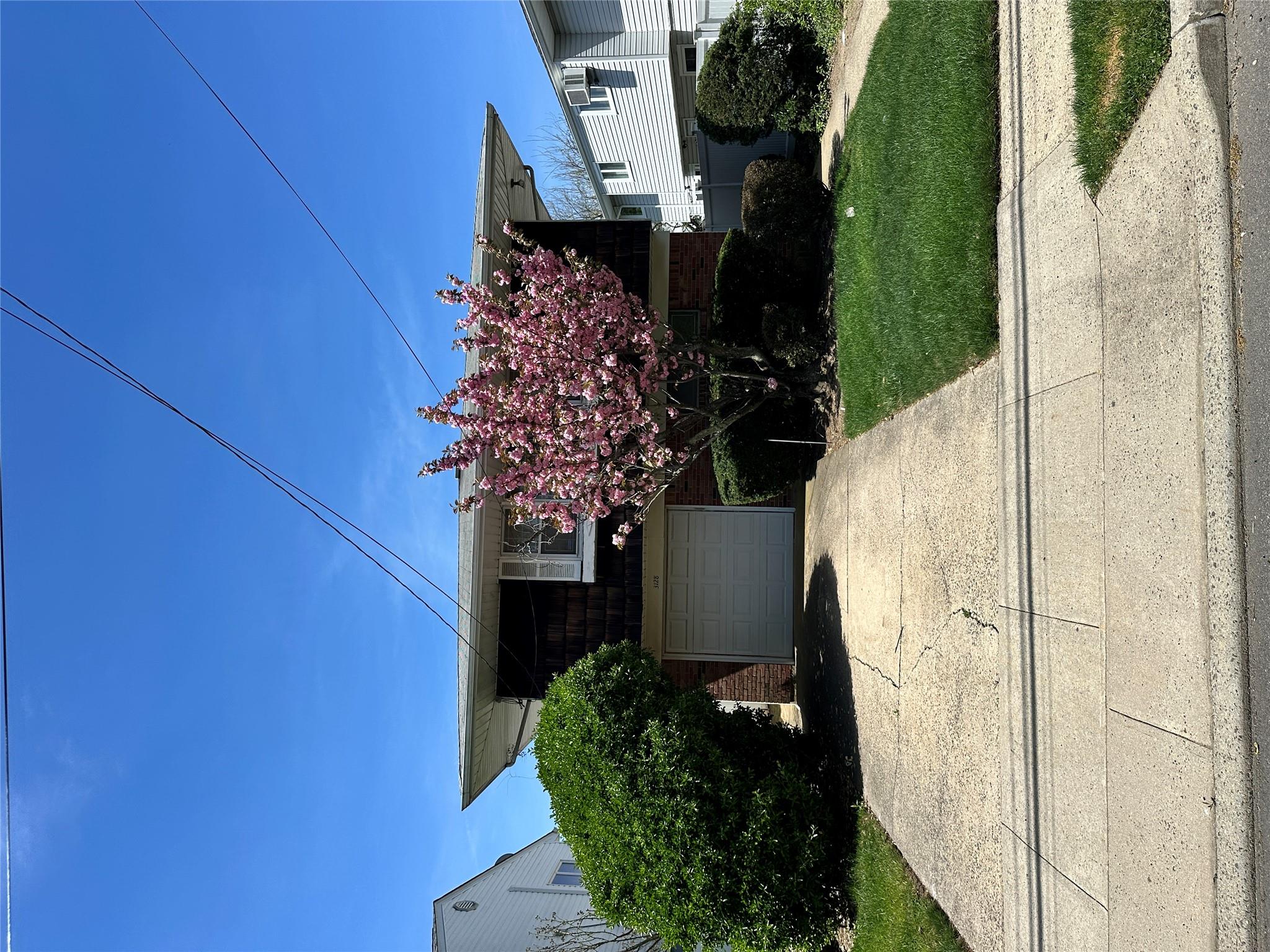 3128 Schreiber Place, Baldwin, New York image 1