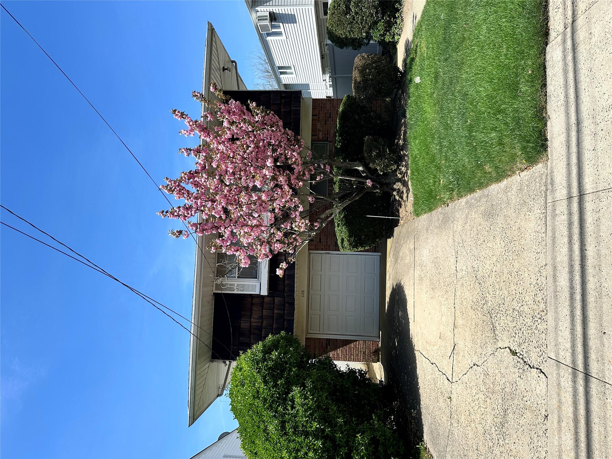 3128 Schreiber Place, Baldwin, New York image 3