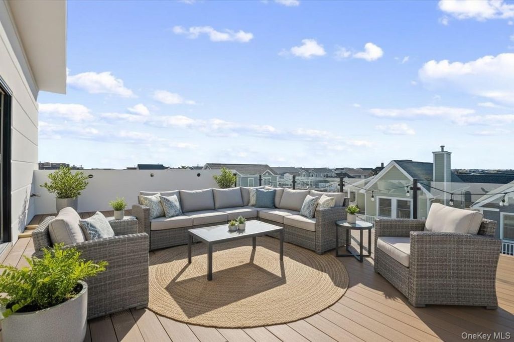 Photo of 56 Oregon Street, Long Beach, NY 11561 (MLS # 855932)