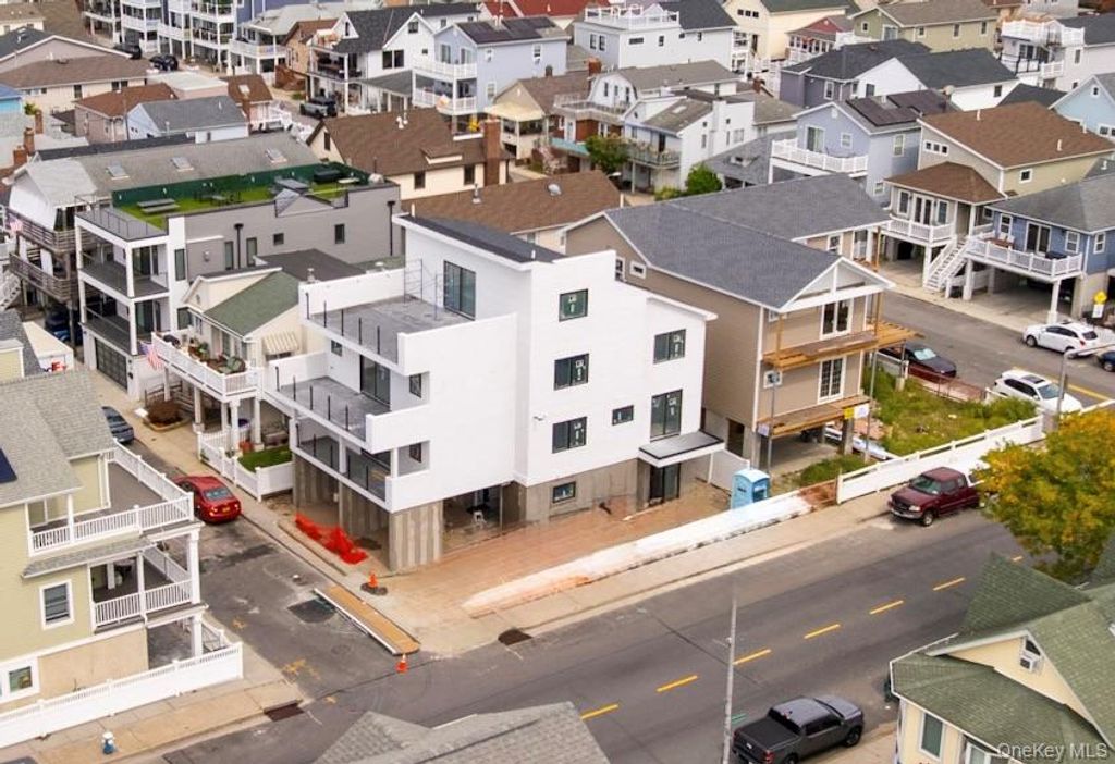 Photo of 56 Oregon Street, Long Beach, NY 11561 (MLS # 855932)