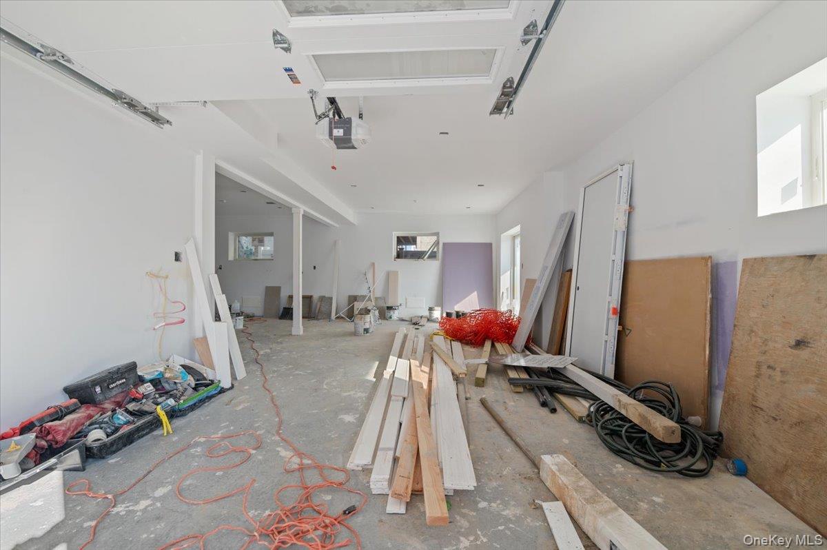 Long Beach, New York 11561, United States, 4 Bedrooms Bedrooms, ,4 BathroomsBathrooms,Residential,Active,119263