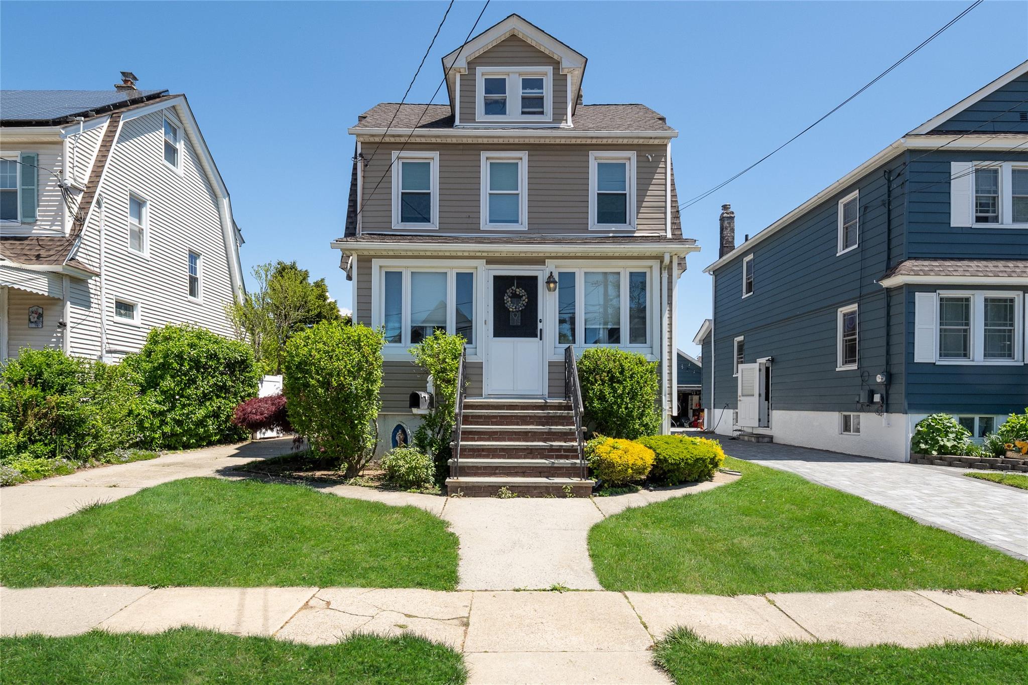 19 Garden Street, Valley Stream, New York image 1