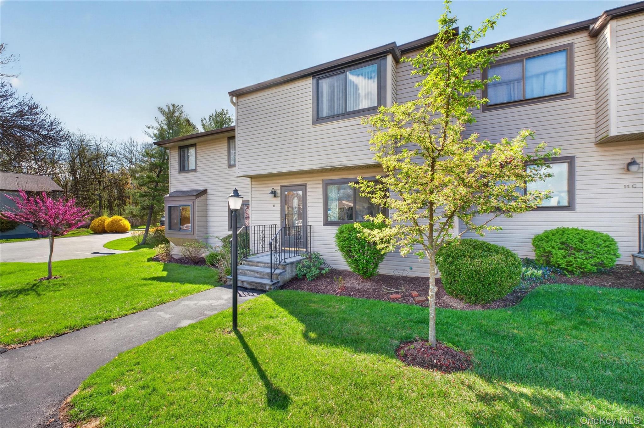 11 Squires Gate unit B