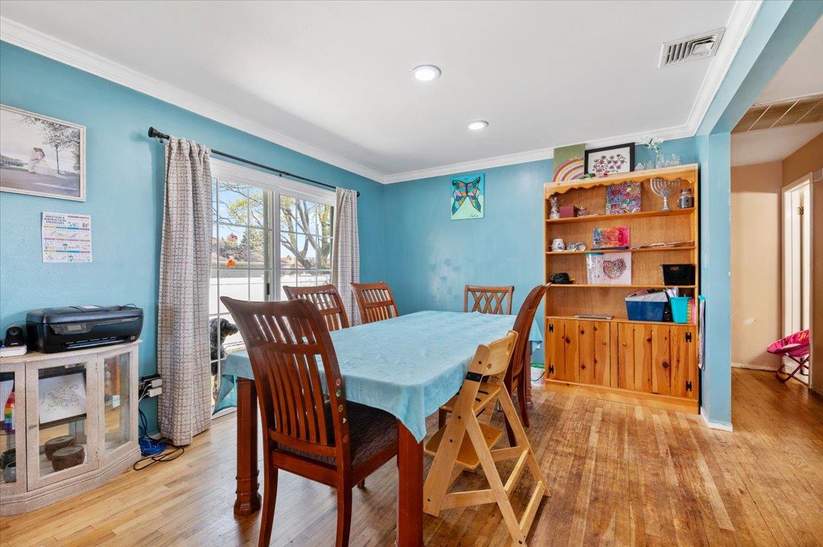 652 Stewart Avenue, Bethpage, New York image 9