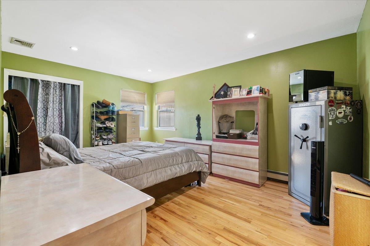 652 Stewart Avenue, Bethpage, New York image 6