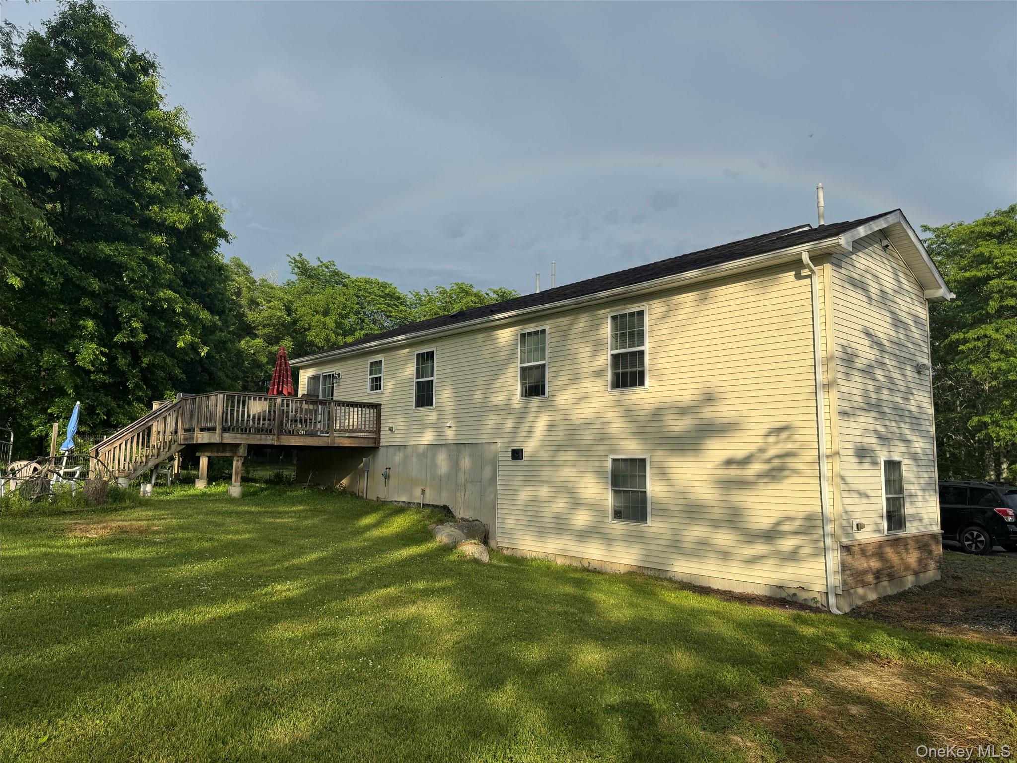 1556 Albany Post Road