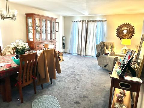 Photo of 12 Ruby Circle, Poughkeepsie, NY 12603 (MLS # 819284)