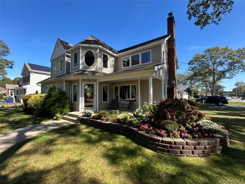 Homes For Sale - 77 Toomey Road<br/> West Islip, NY 11795