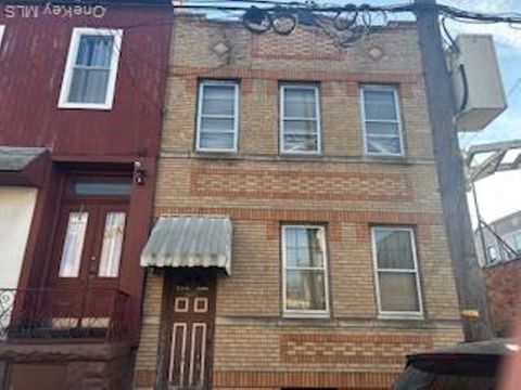 60-12 68 Avenue Ridgewood NY 11385