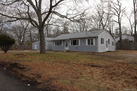 361 June Avenue Flanders NY 11901