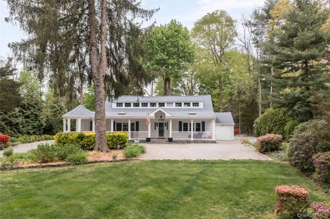 32 Hicks Lane Old Westbury NY 11568