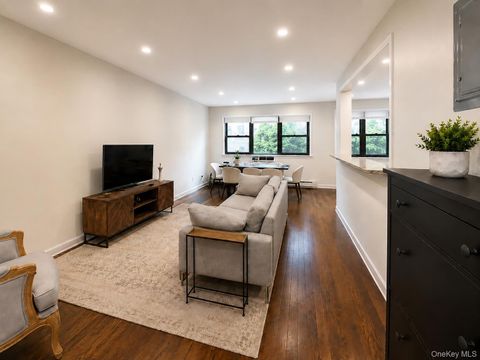 Apartment For Rent - 34-21 32nd Street<br/> Astoria, NY 11106