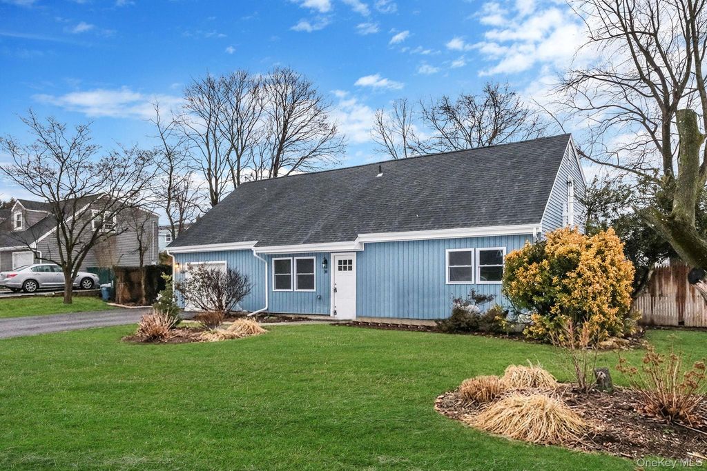 Photo of 38 Clymer Street, Port Jefferson, NY 11776 (MLS # 968141)