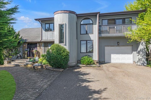 Homes For Sale - 358 Fire Island Avenue<br/> Babylon, NY 11702
