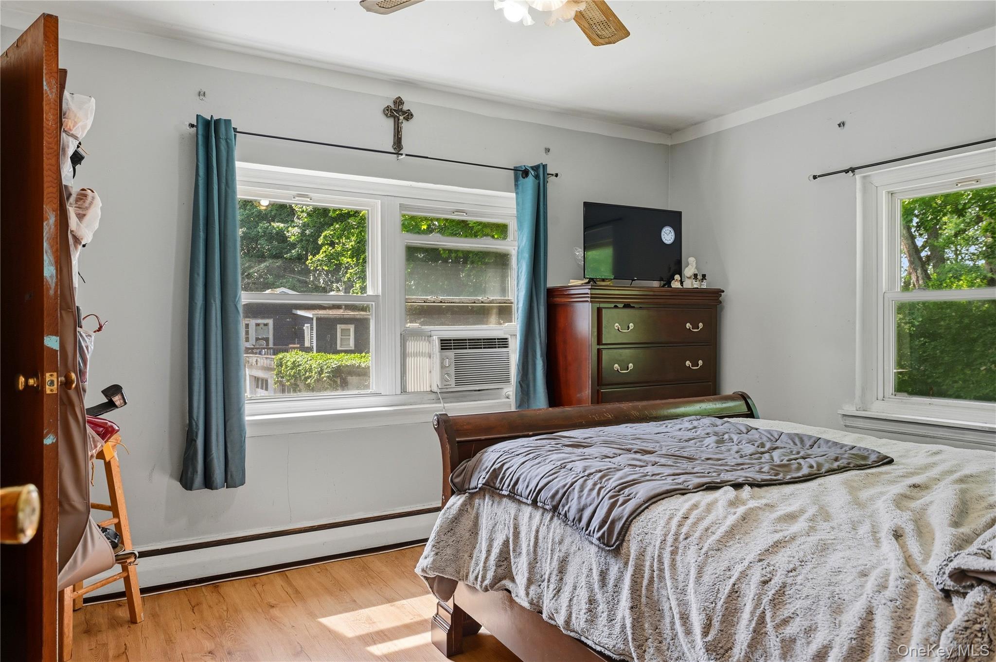 6 Riverview Avenue