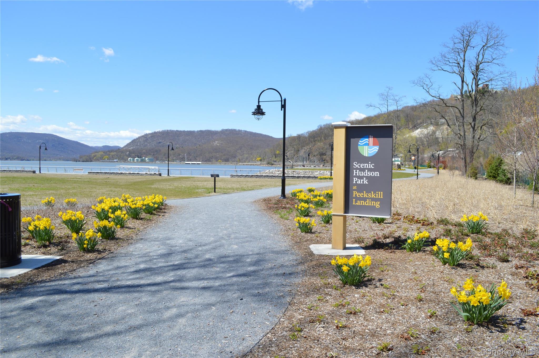 Peekskill, New York 10566, United States, 10 Bedrooms Bedrooms, ,4 BathroomsBathrooms,Residential,Pending,34949