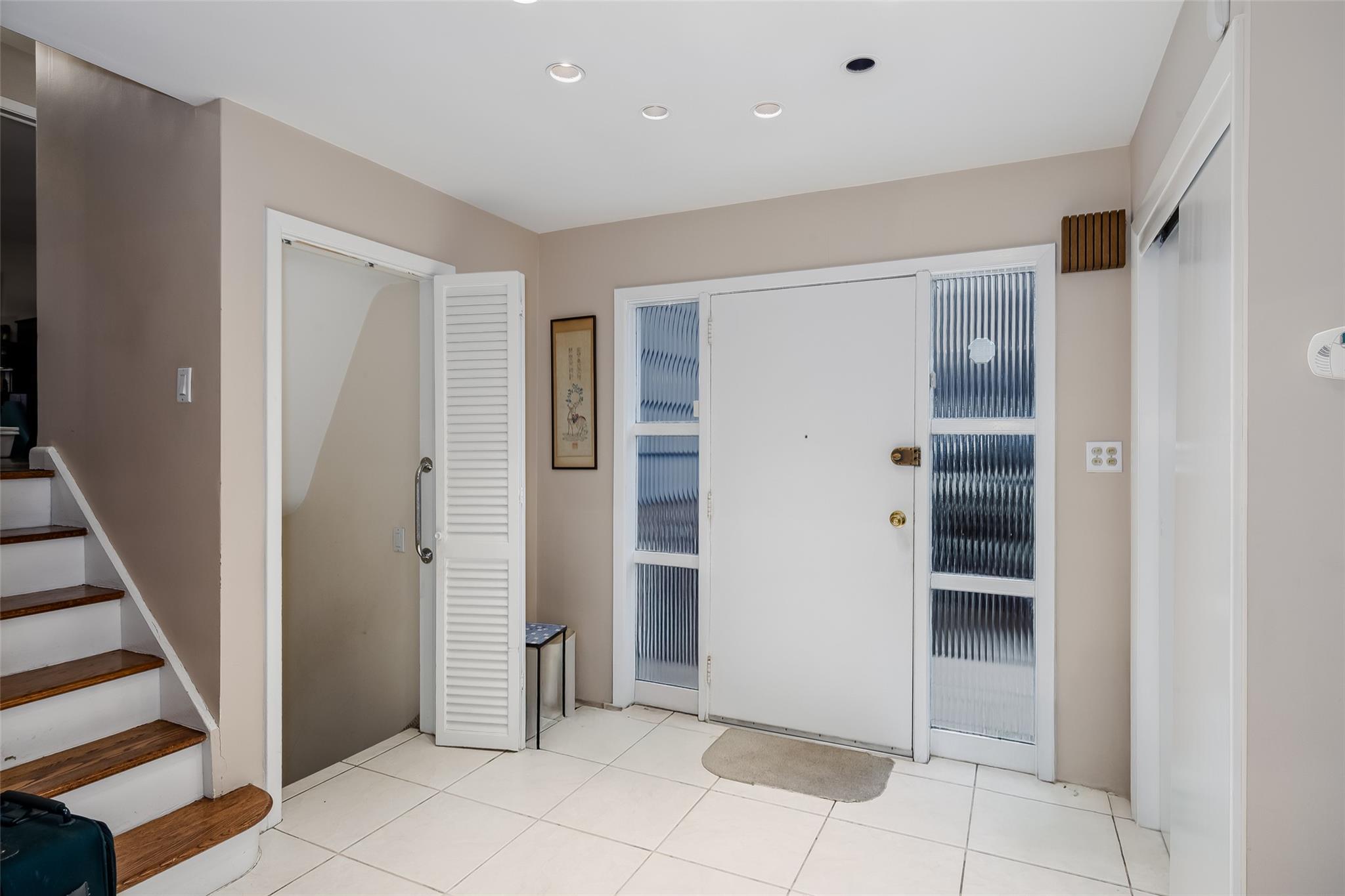 83 E Fernwood Lane, Roslyn, New York image 7