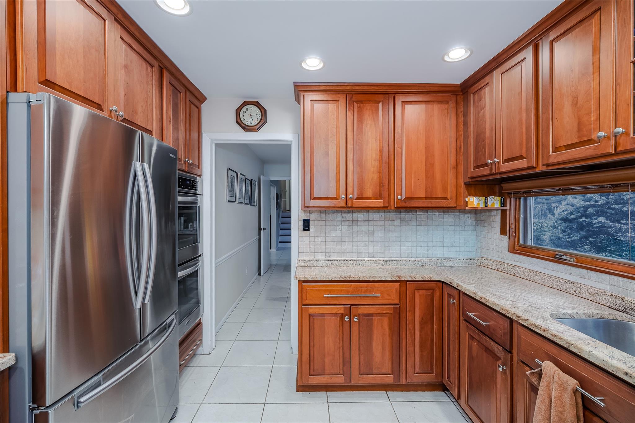 83 E Fernwood Lane, Roslyn, New York image 13