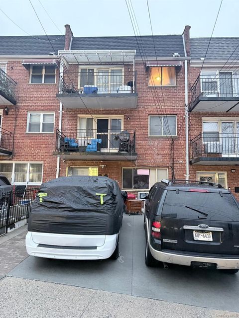 Multifamily For Sale - 141-14 85 Road<br/> Briarwood, NY 11435