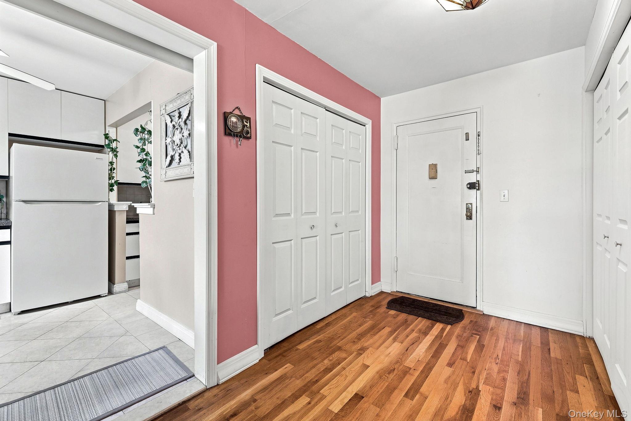 10 Franklin Avenue 2A