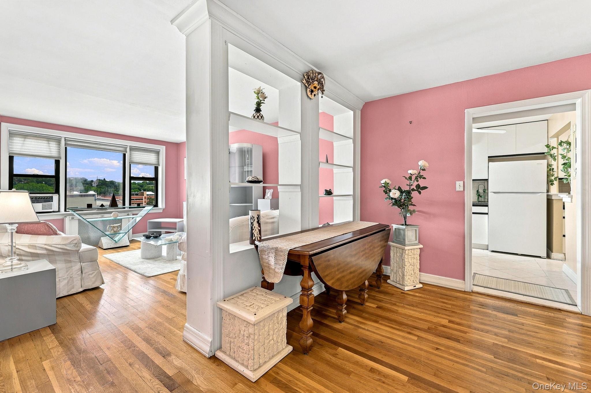 10 Franklin Avenue 2A