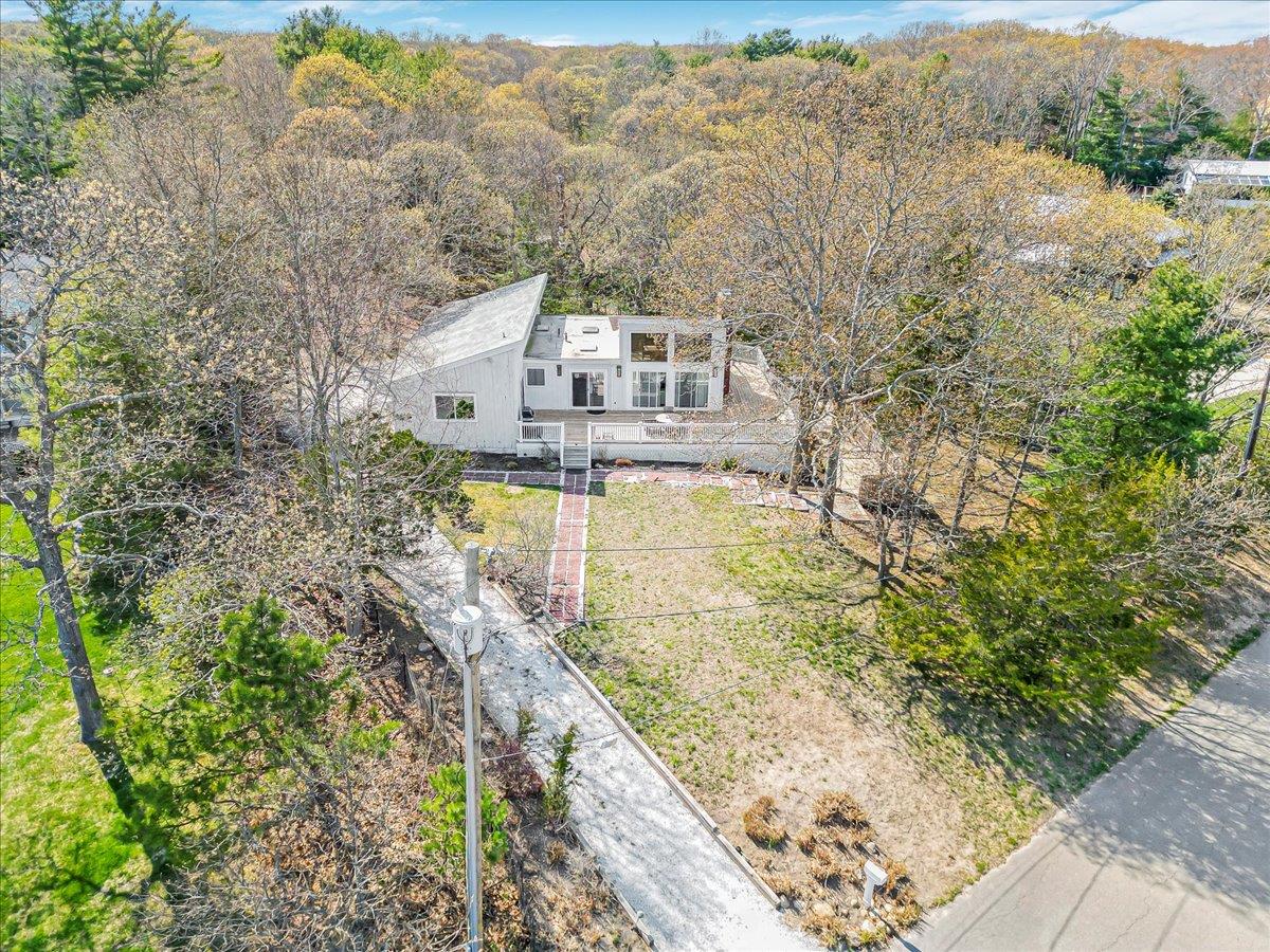 1 Monument Lane, East Hampton, New York image 46
