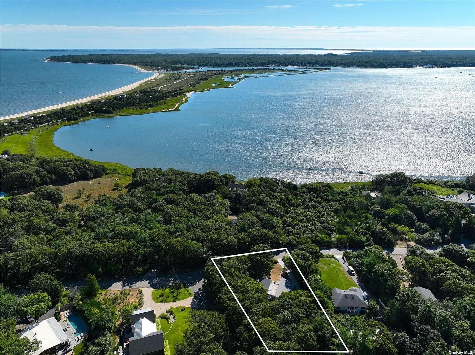 1 Monument Lane, East Hampton, New York image 4