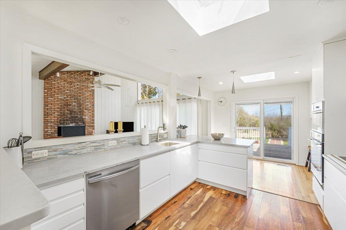 1 Monument Lane, East Hampton, New York image 34