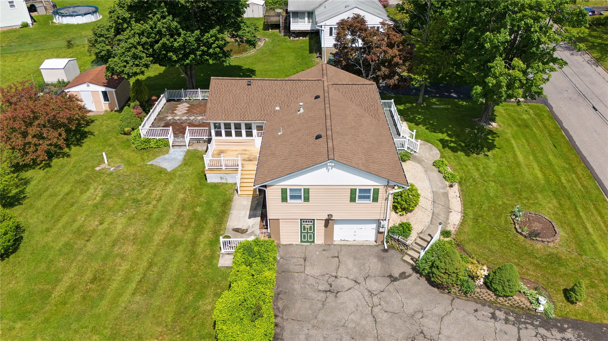 19 Coach Lane, Newburgh, New York image 4