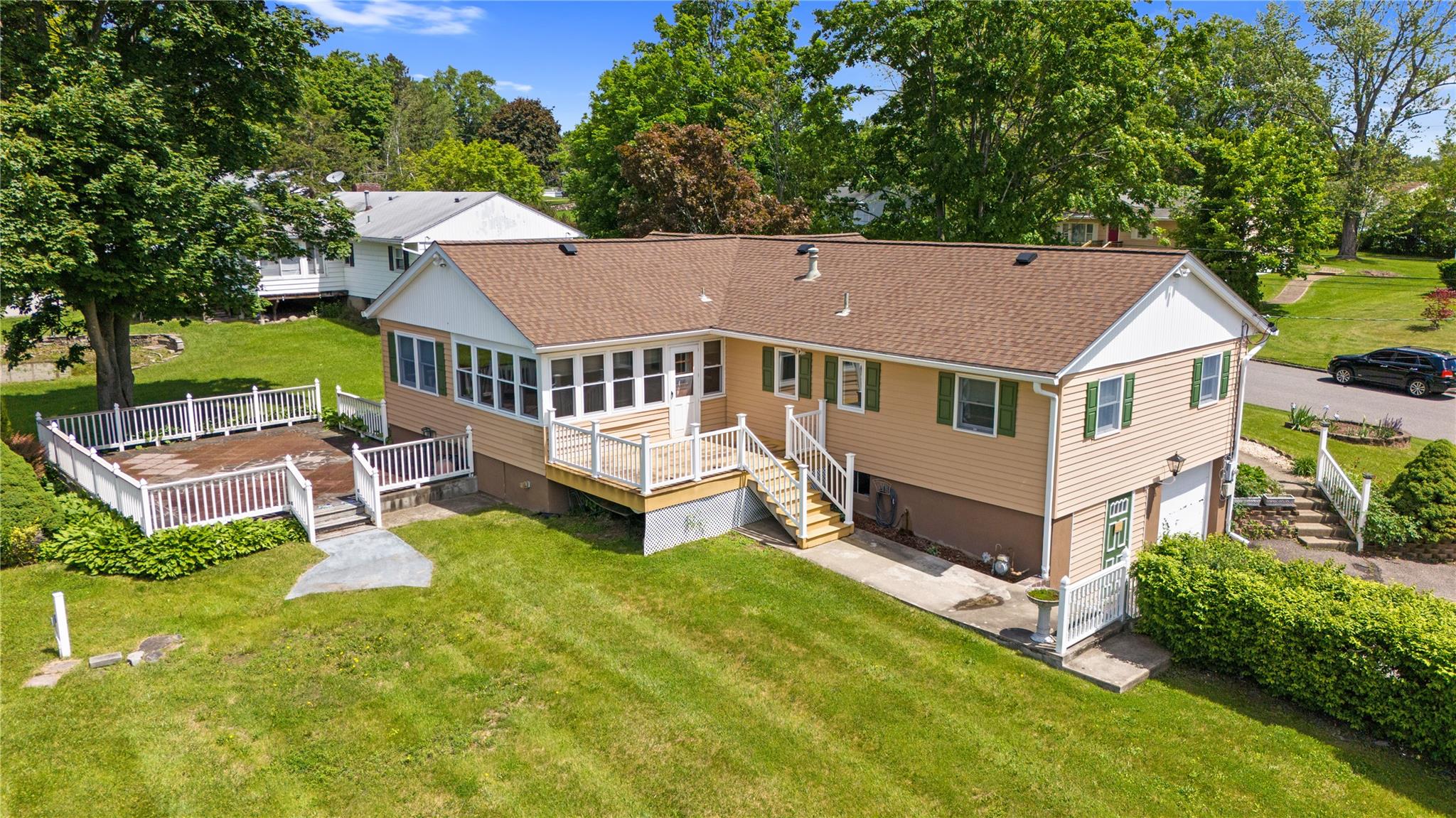 19 Coach Lane, Newburgh, New York image 3