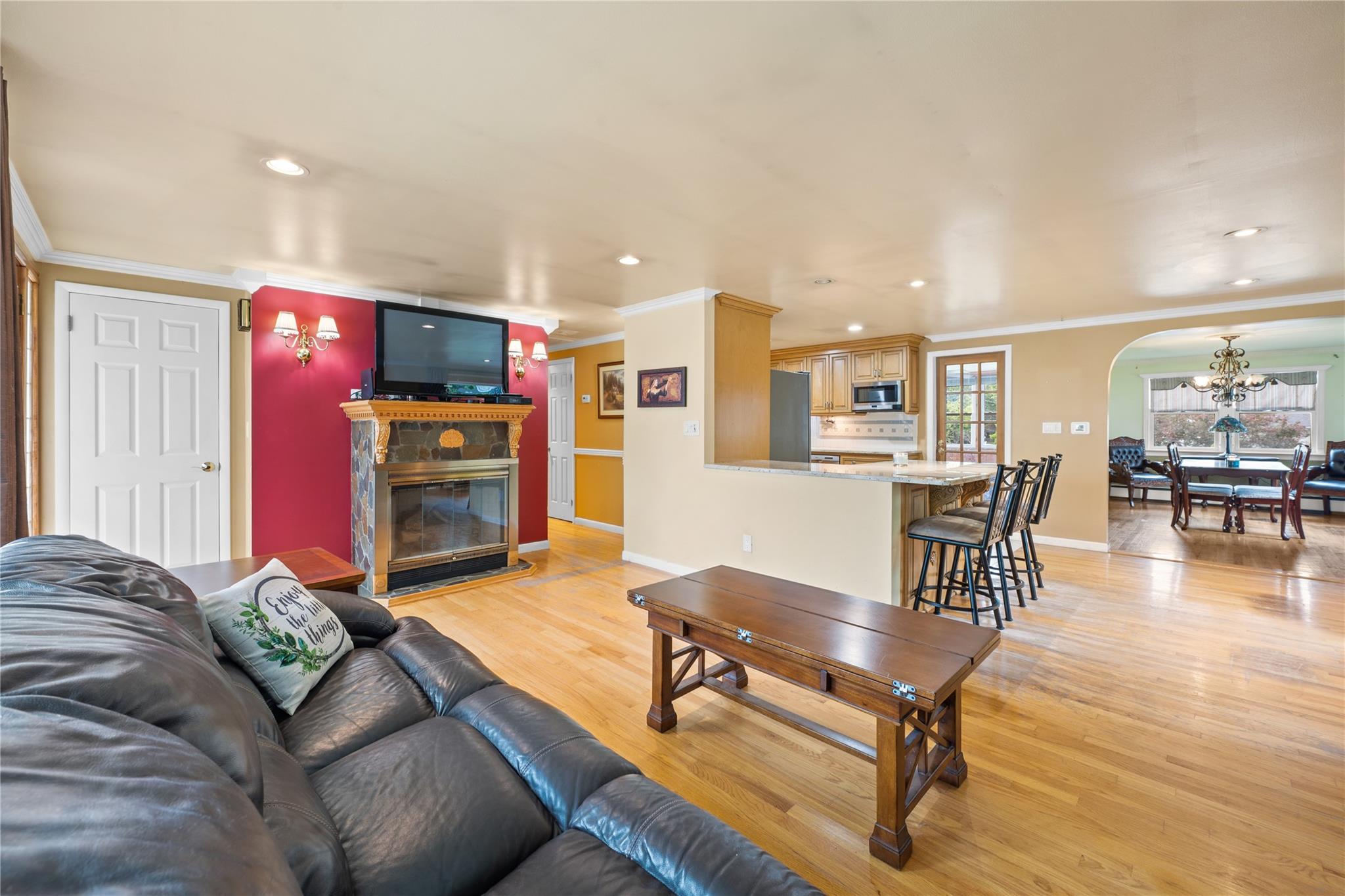 19 Coach Lane, Newburgh, New York image 6