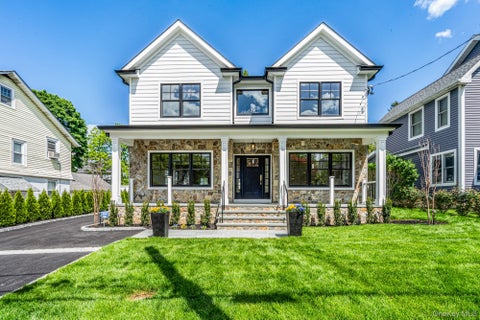 Homes For Sale - 33 3rd Street<br/> Nassau County, Manhasset, NY 11030