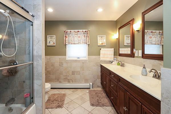 9 Jesse Way, Mount Sinai, New York image 25