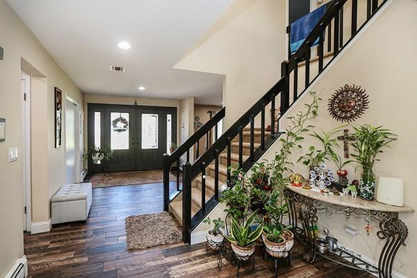 9 Jesse Way, Mount Sinai, New York image 4