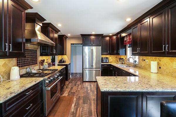 9 Jesse Way, Mount Sinai, New York image 13