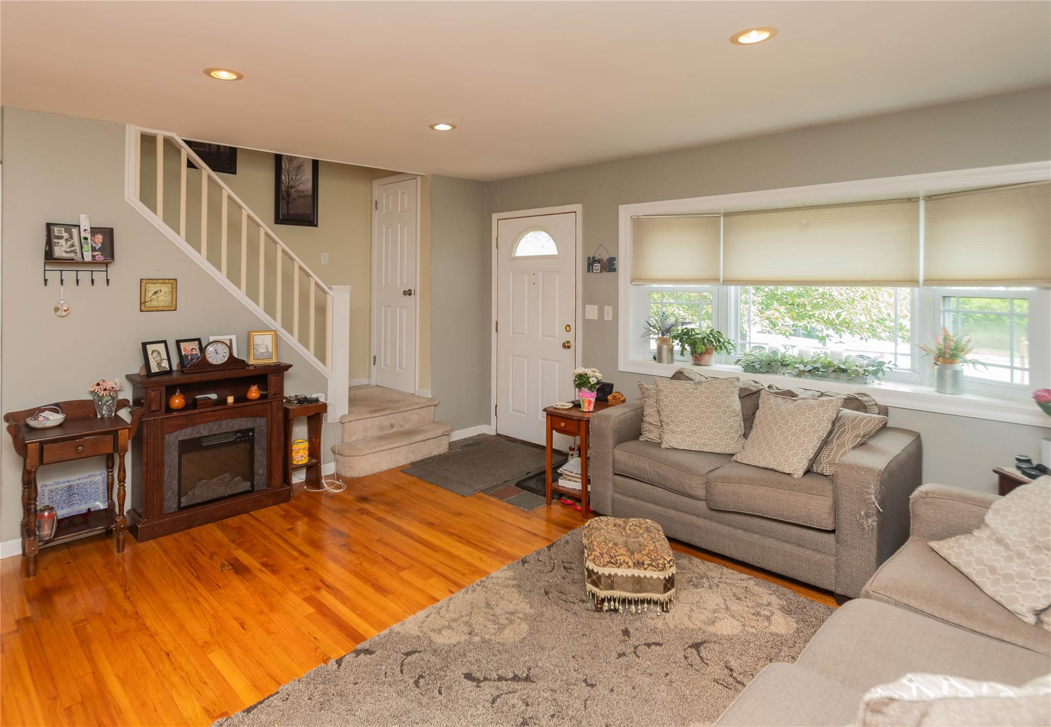 16 Robyn Drive
