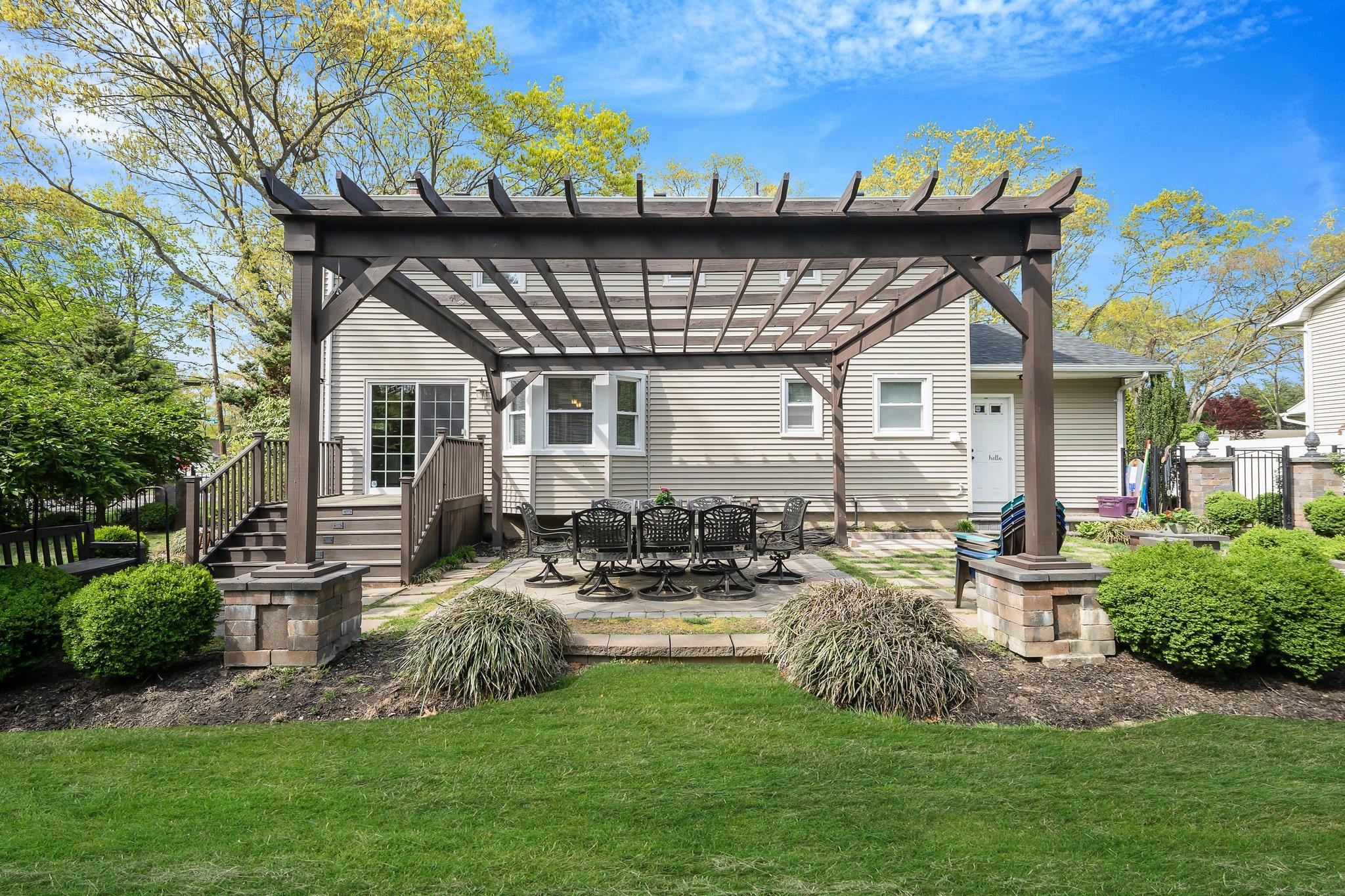 90 Rhoda Avenue, Nesconset, New York image 28