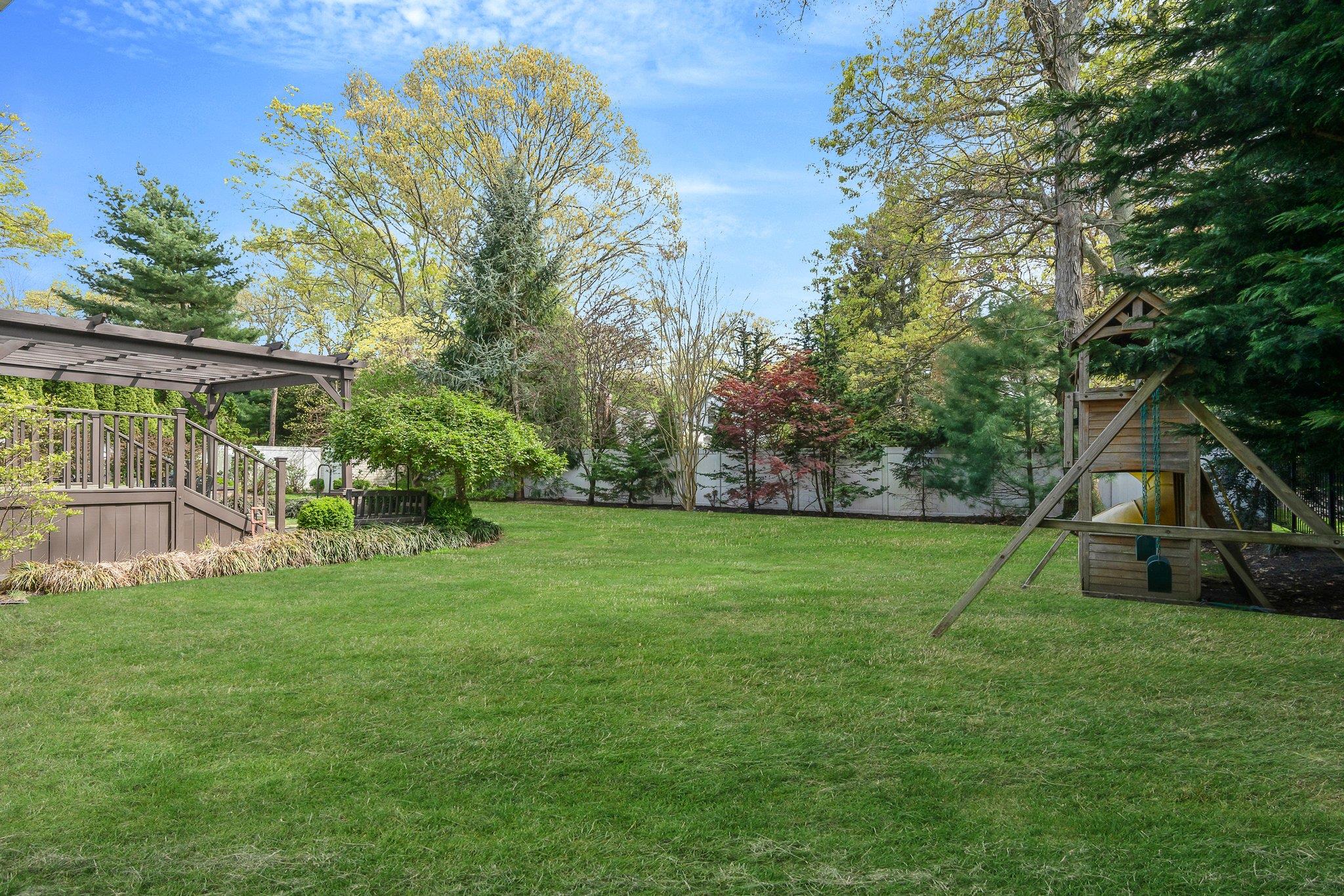 90 Rhoda Avenue, Nesconset, New York image 26