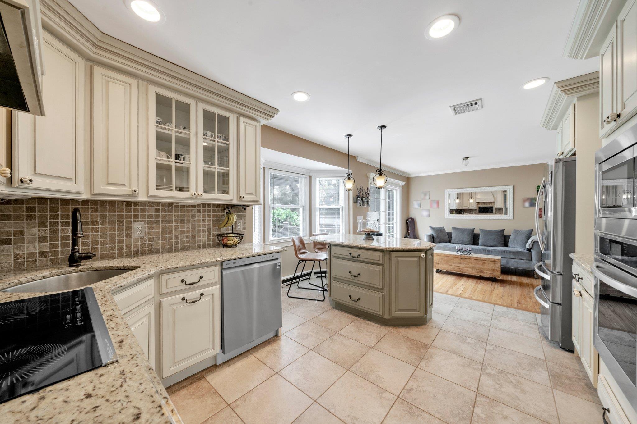 90 Rhoda Avenue, Nesconset, New York image 14