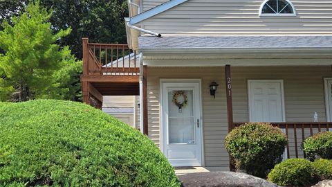 Photo of 201 Ruby Court, Highland Mills, NY 10930 (MLS # 896799)