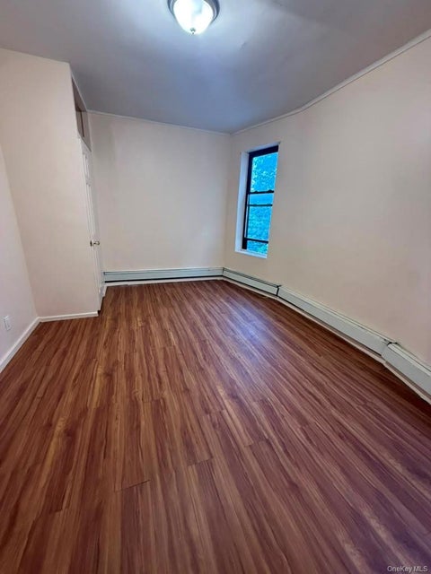 Multifamily For Rent - 2138 Gleason Avenue #01<br/> Bronx, NY 10462