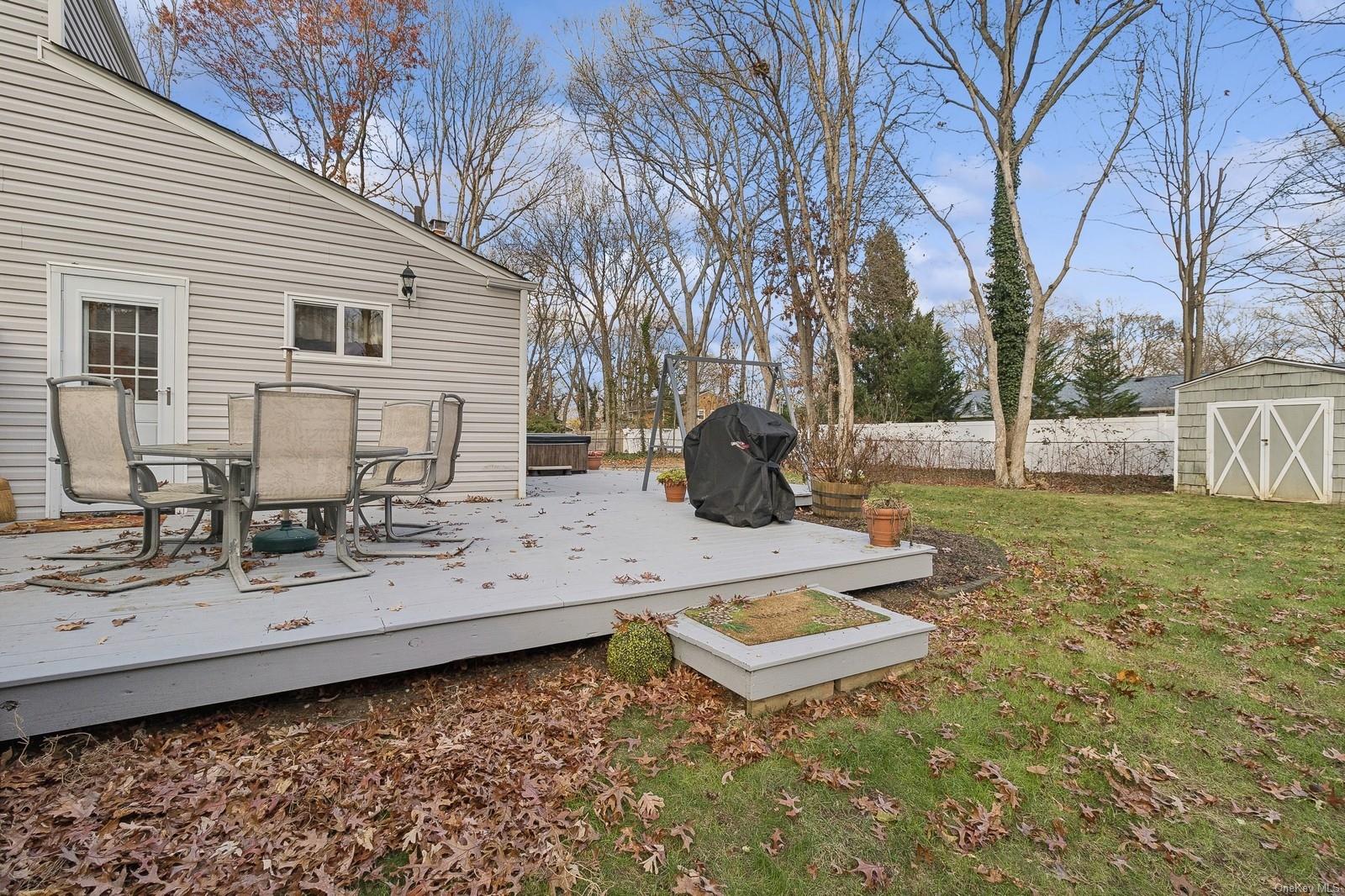 11 Andover Drive, Port Jefferson Station, New York image 7