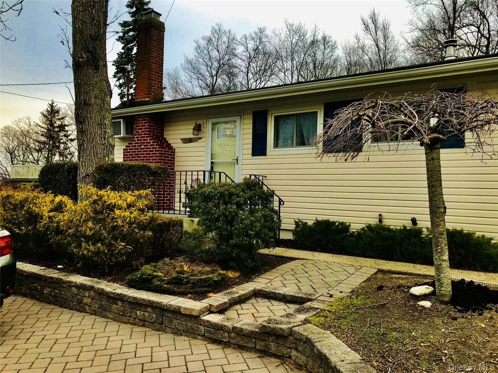 Photo of 36 Oak Lane, Wading River, NY 11792 (MLS # 952927)