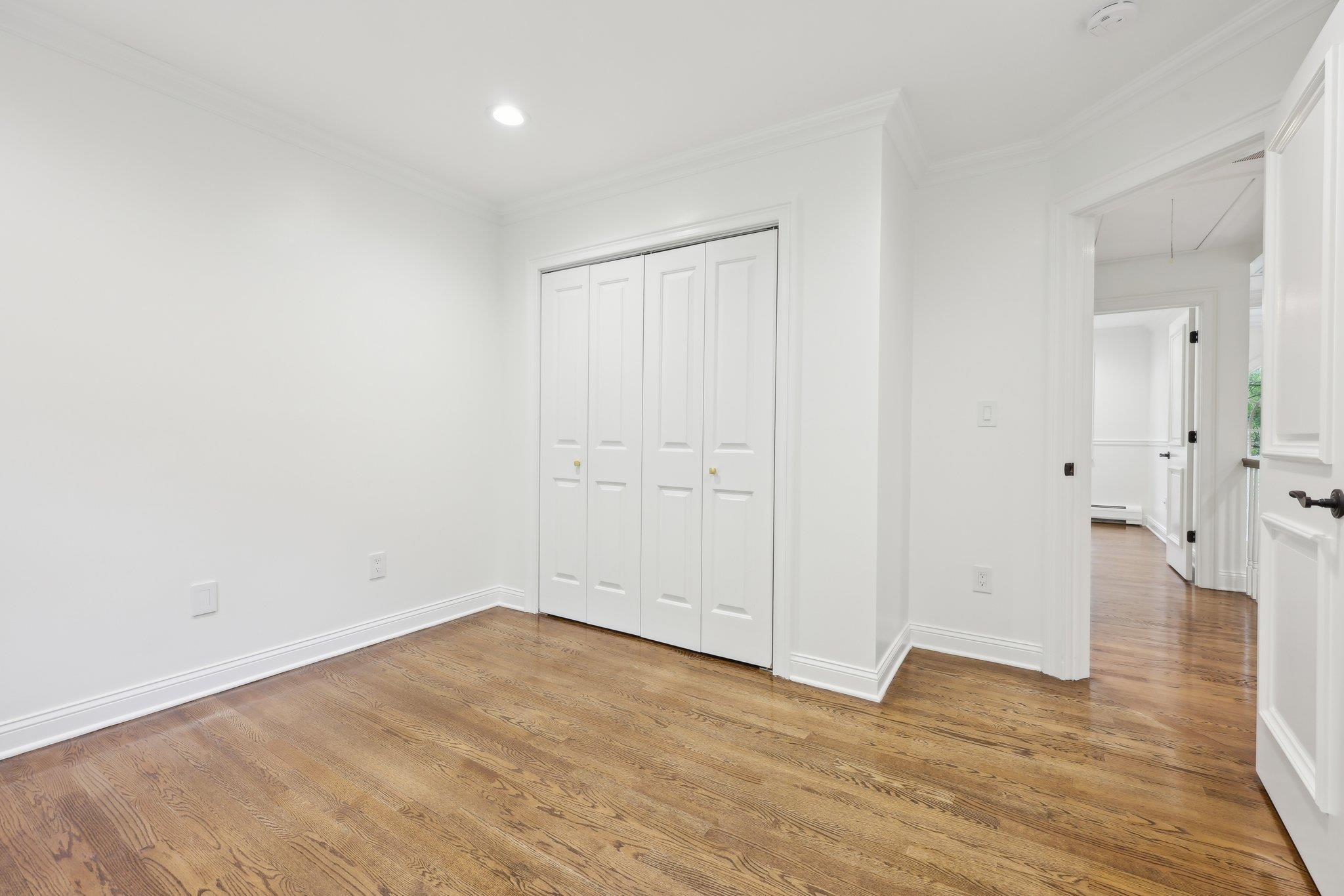 18 Sandstone Trail, New City, New York image 32