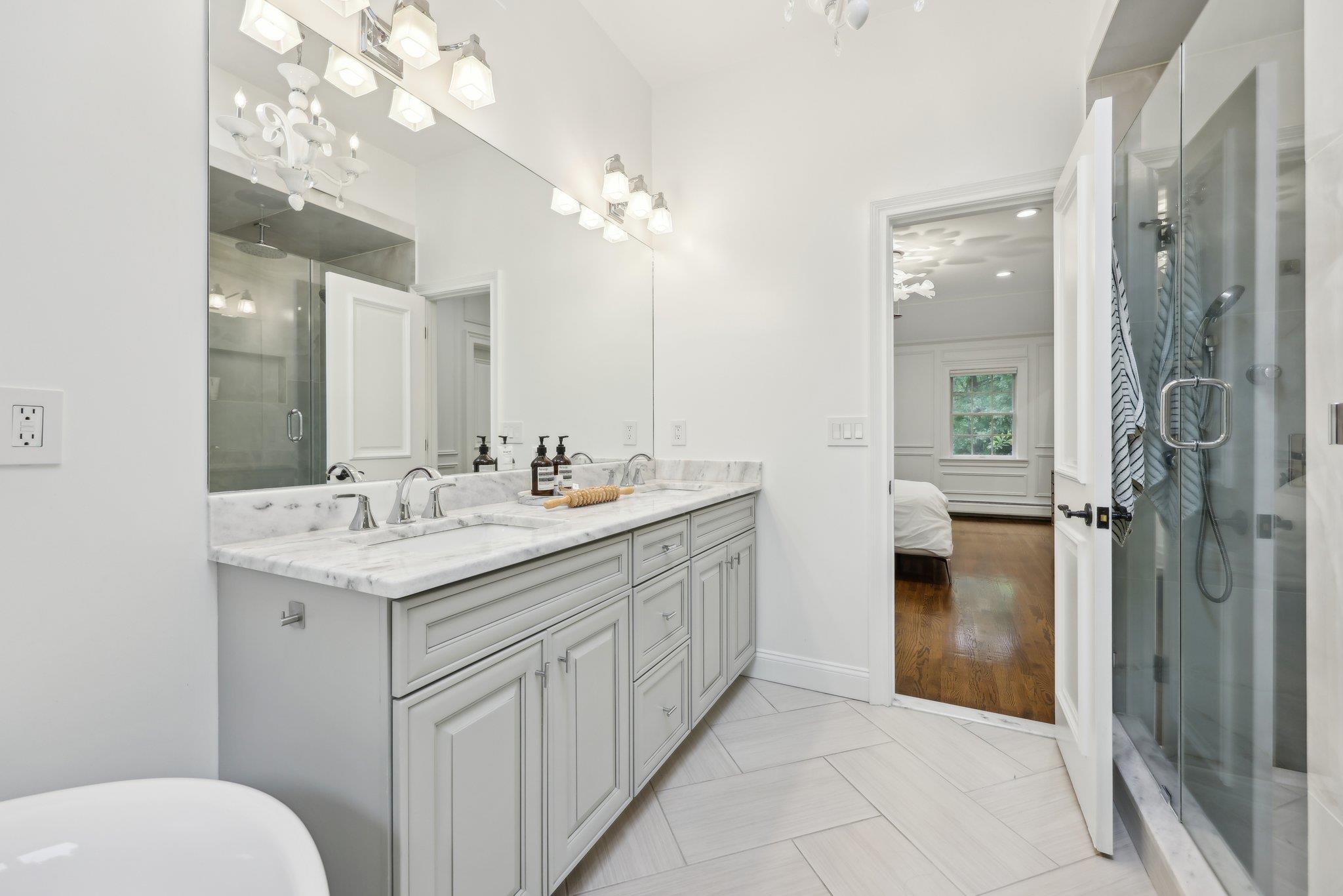 18 Sandstone Trail, New City, New York image 27