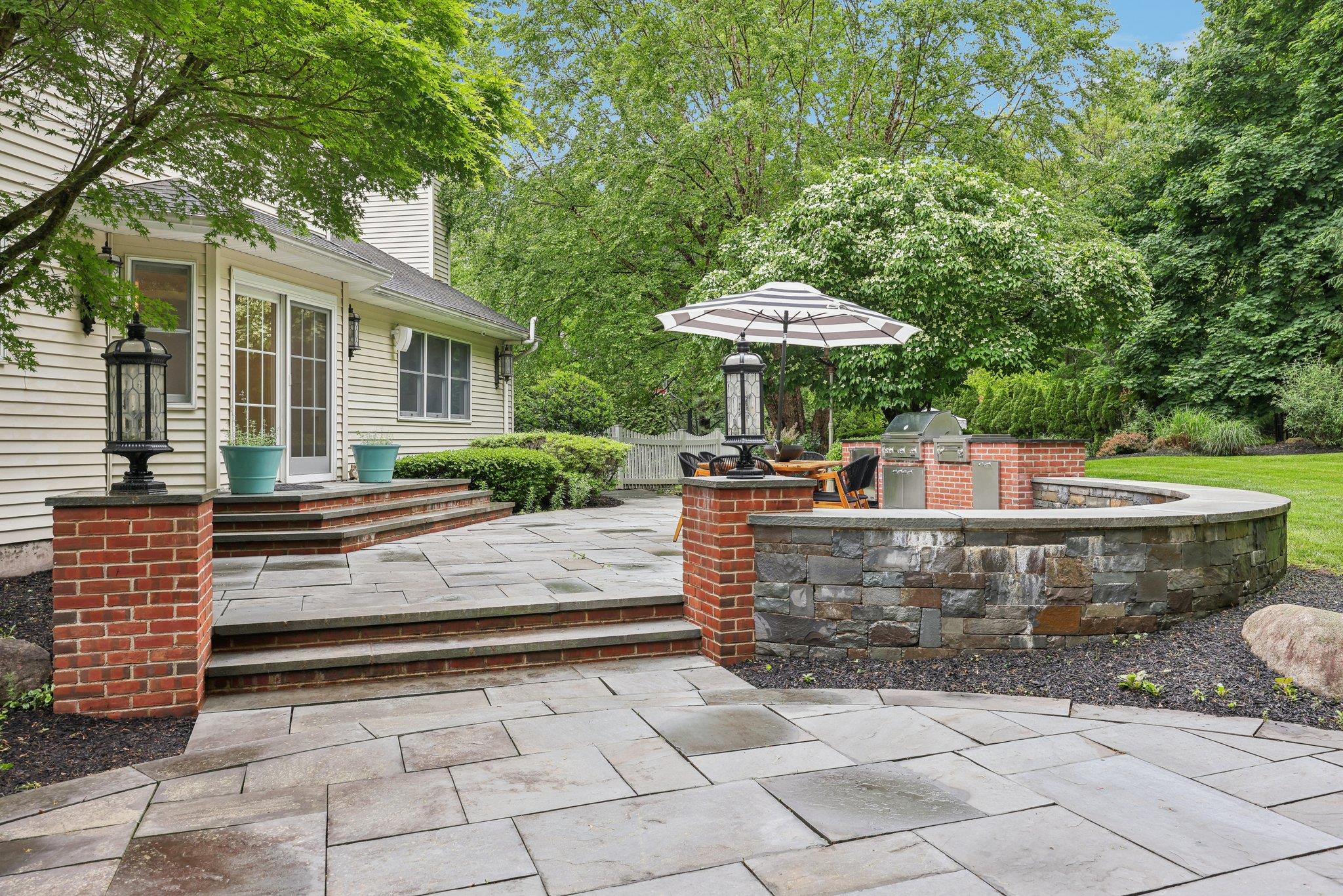 18 Sandstone Trail, New City, New York image 39