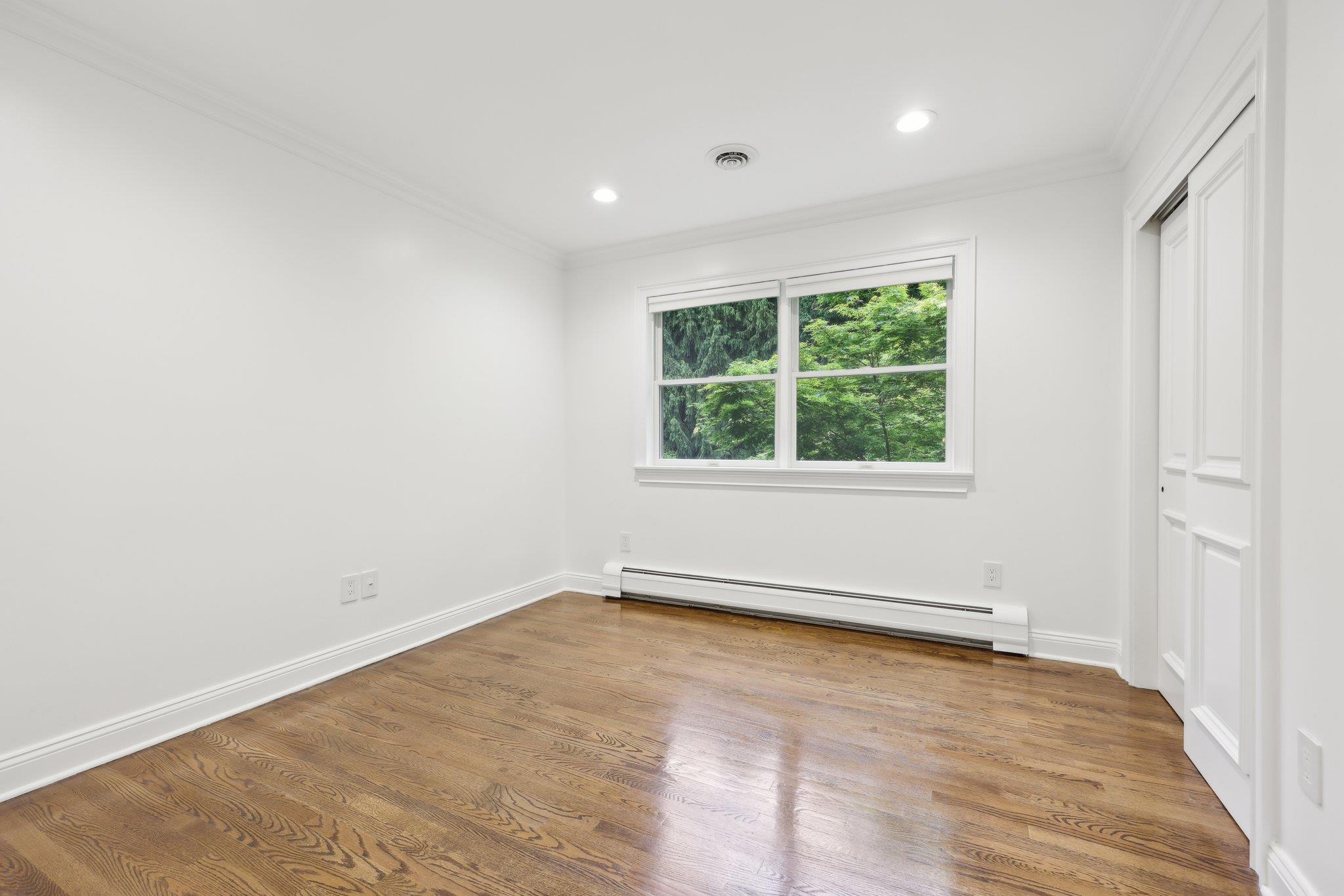 18 Sandstone Trail, New City, New York image 33