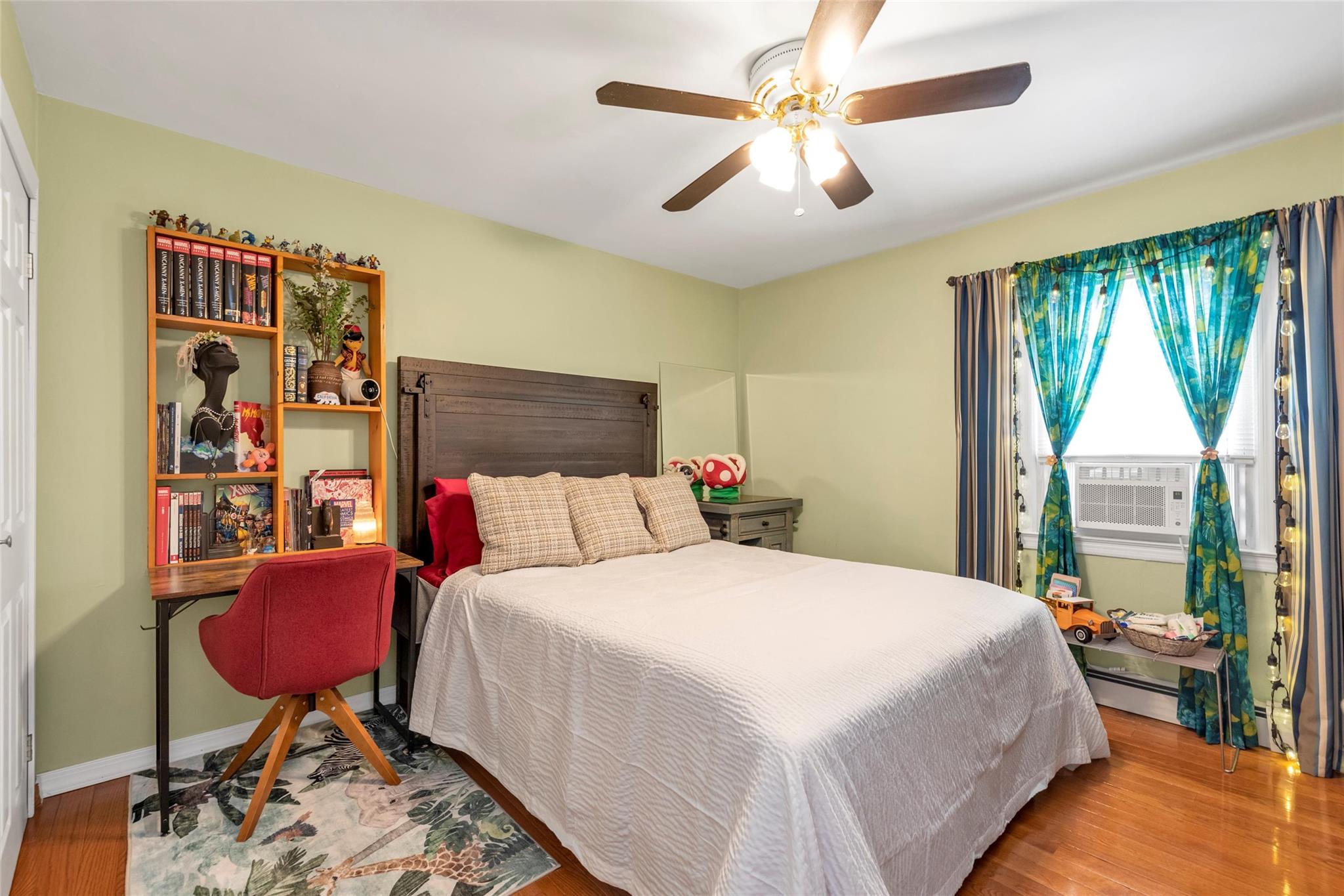102 Spruce Lane, Valley Stream, New York image 10