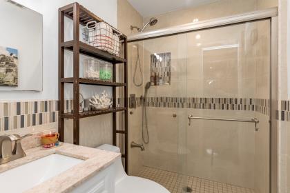 102 Spruce Lane, Valley Stream, New York image 15