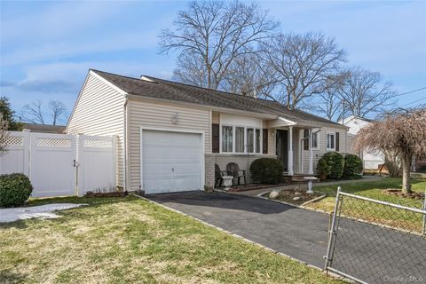 Homes For Sale - 66 Craven Street<br/> Huntington Station, NY 11746